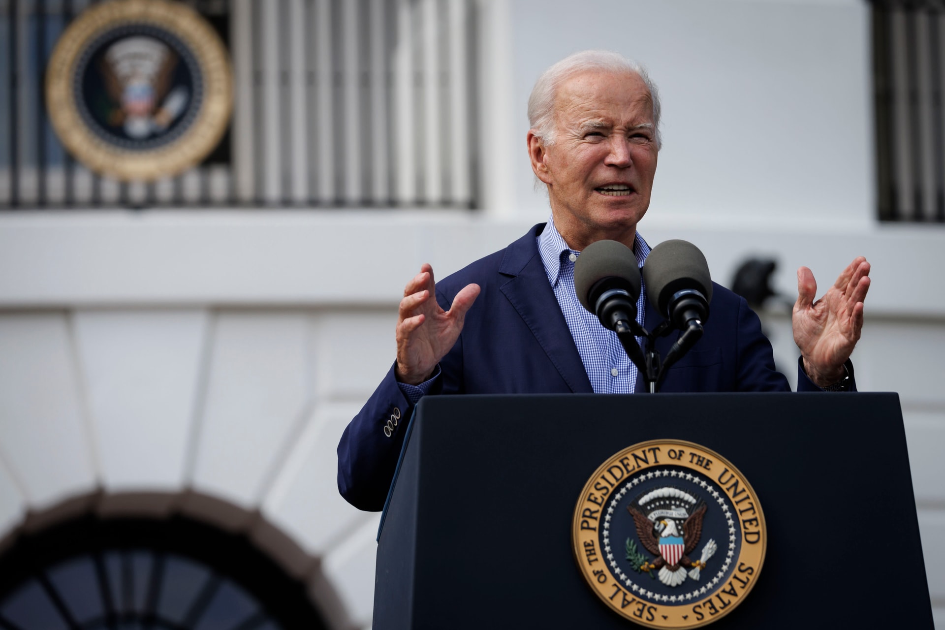 Biden beismerte: Nincs elég lőszerük