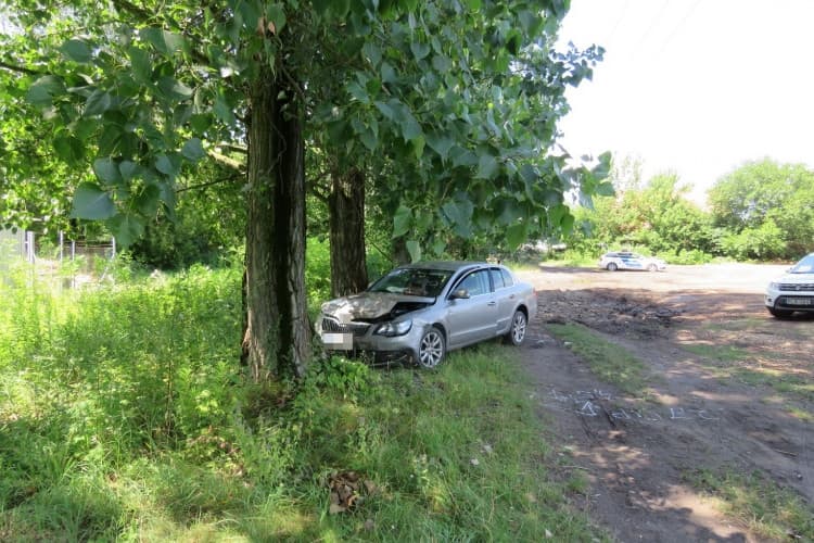 Autós üldözés, baleset, szökés, mindez a Jászságban