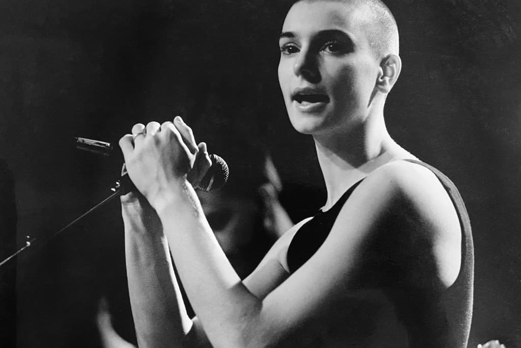 Felidézte egy édesanya, hogyan mentette meg Sinéad O’Connor az életét, miután megerőszakolta egy üzletember