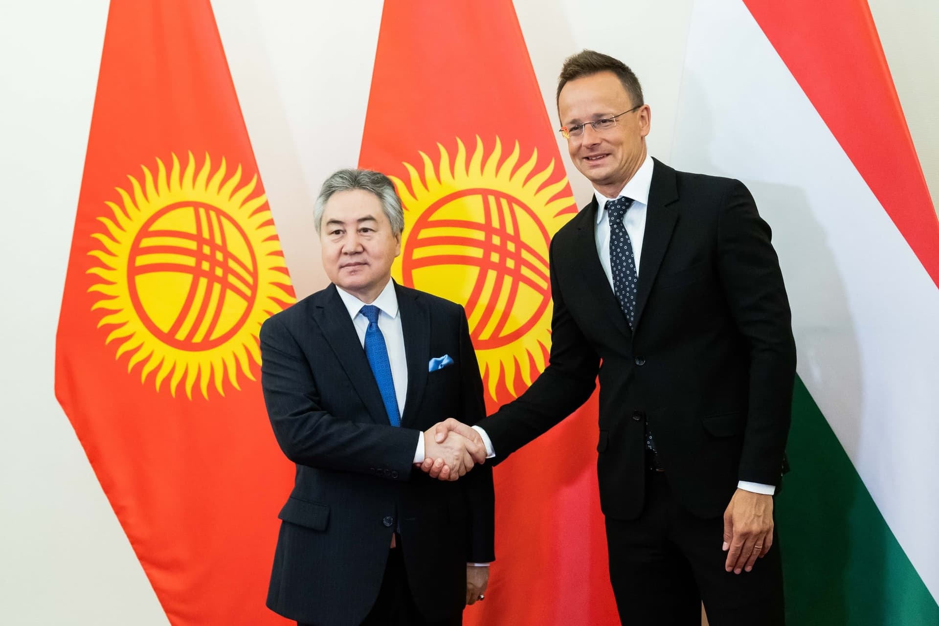 Szijjártó Péter: Magyarország versenyelőnyben van a megnövekedett jelentőségű Közép-Ázsiában + VIDEÓ