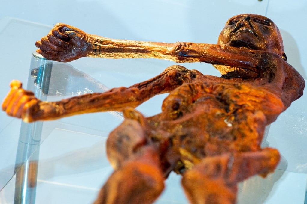 Ötzi nem a jégen barnult