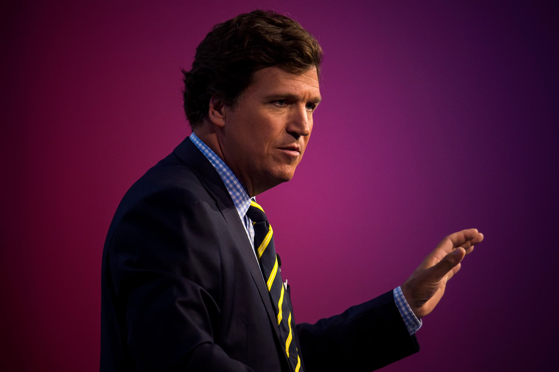 Tucker Carlson: Ha belátjuk, hogy nem tudunk mindent, bölcsebbek leszünk, mint Biden és kormánya vagy Pressman nagykövet