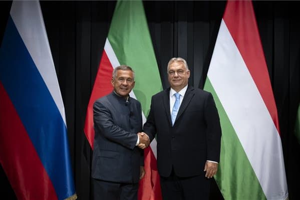 Tatárföld vezetőjével tárgyalt Orbán Viktor