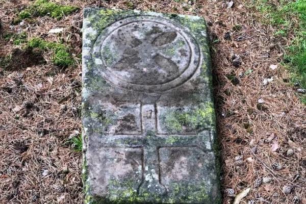 Egy misztikus társaság sírjaira bukkantak az angliai Staffordshire-ben