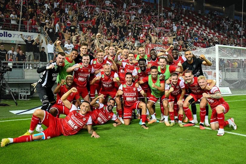 Győzött és élre állt a DVTK