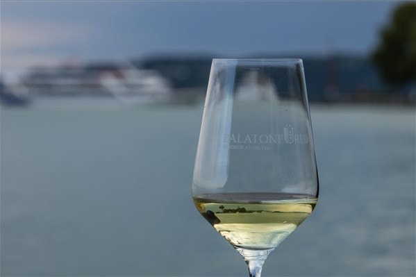 A Balatonfüredi Borheteken mutatkozik be a Buborékok Nyara