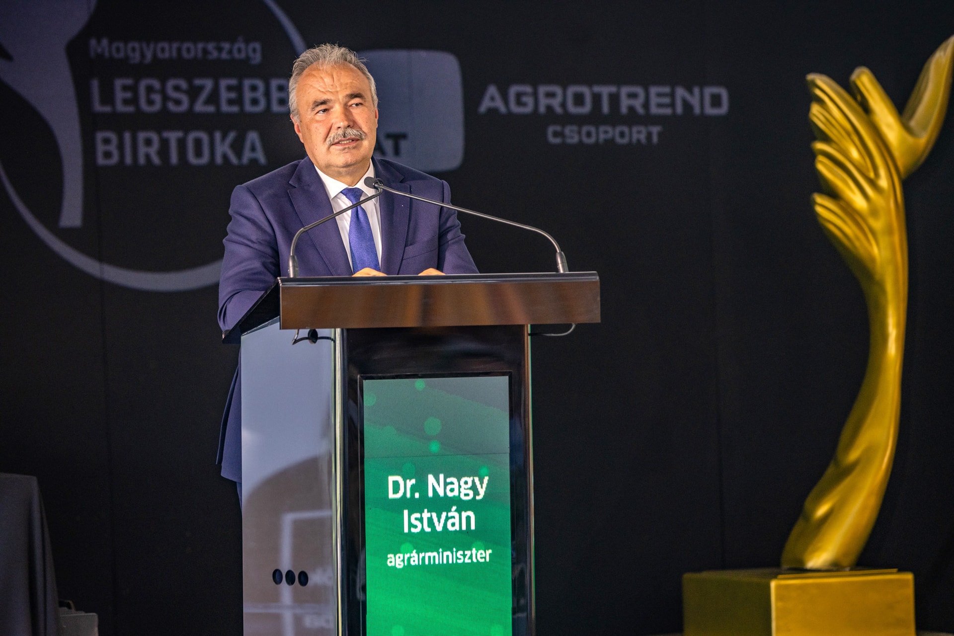 „A kormány számára kiemelten fontos a vidék”