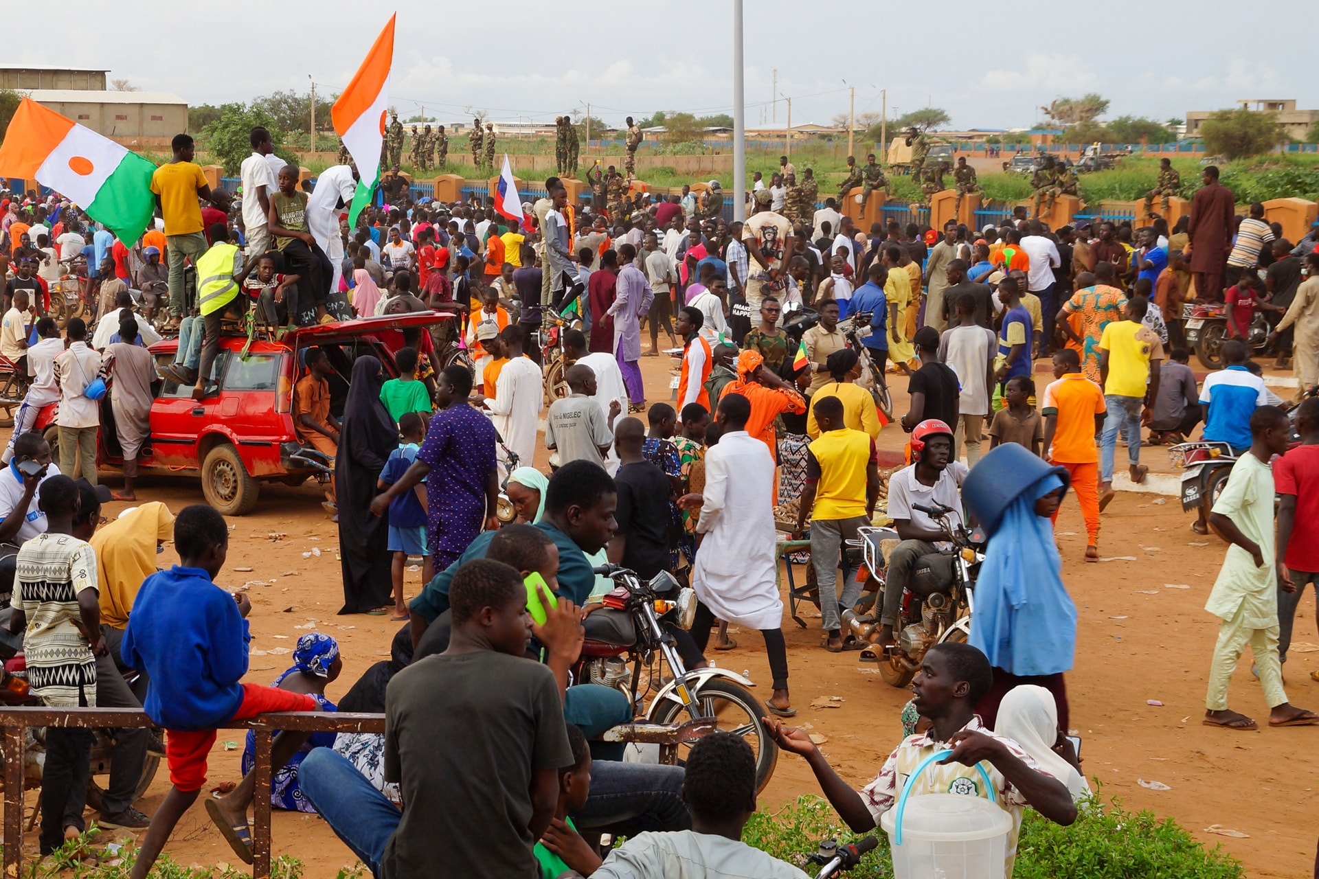 A nigeri junta harckészültségbe helyezte a hadsereget