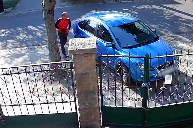 Videón az autófeltörés