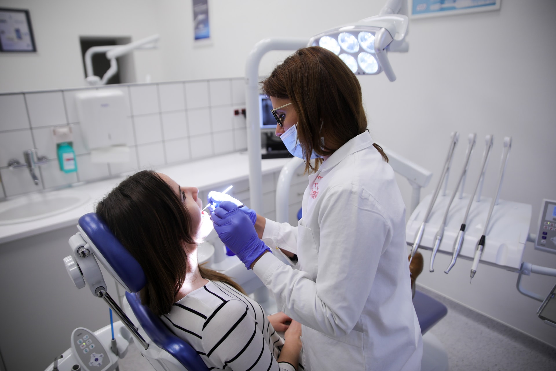 A fogorvosok megnevezték a fogakat leginkább károsító italt
