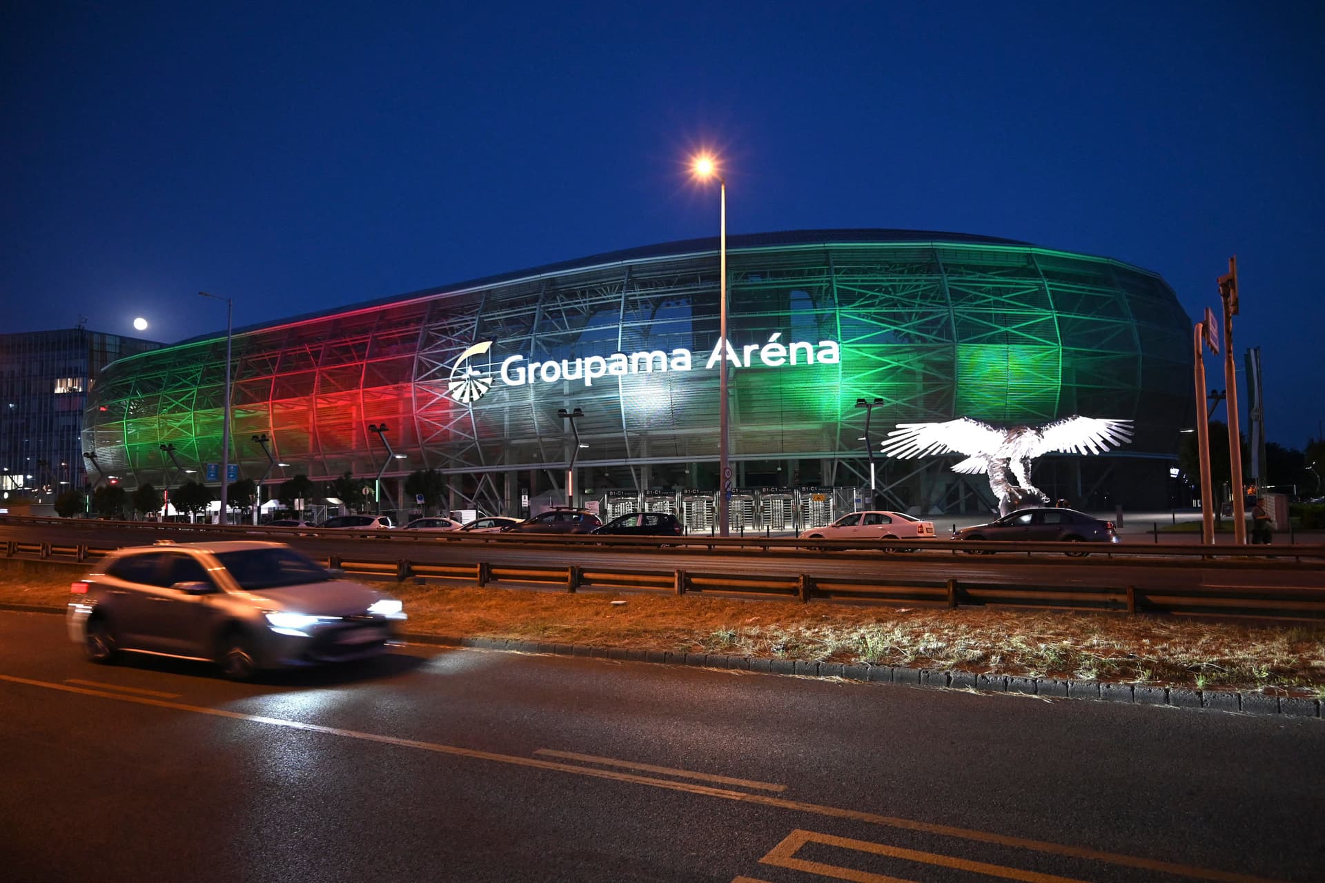 Az MNV napelemes rendszert telepített a Groupama Arénára