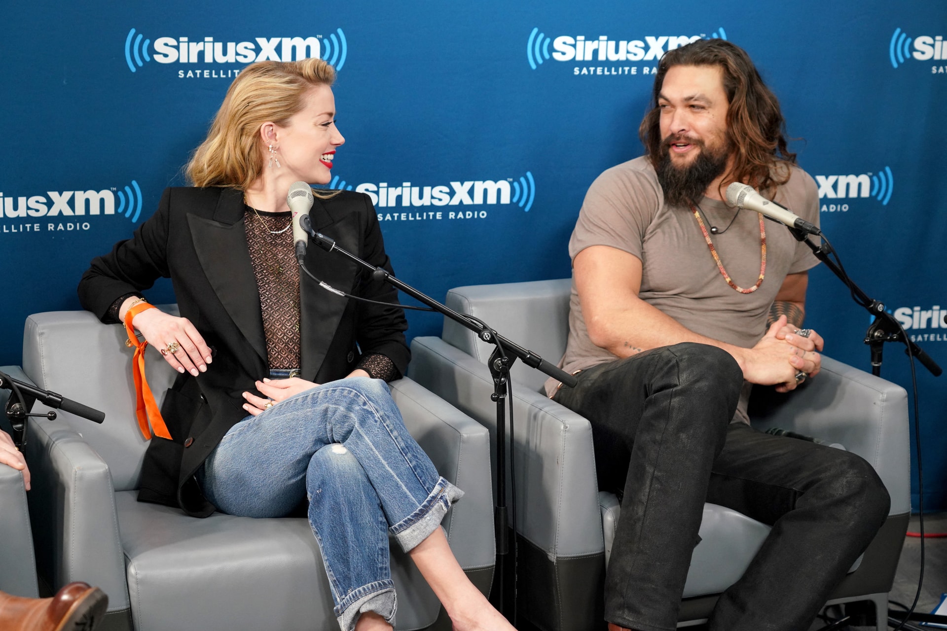Óriási botrány az Aquaman körül: Amber Heard részegeskedéssel vádolja Jason Momoát