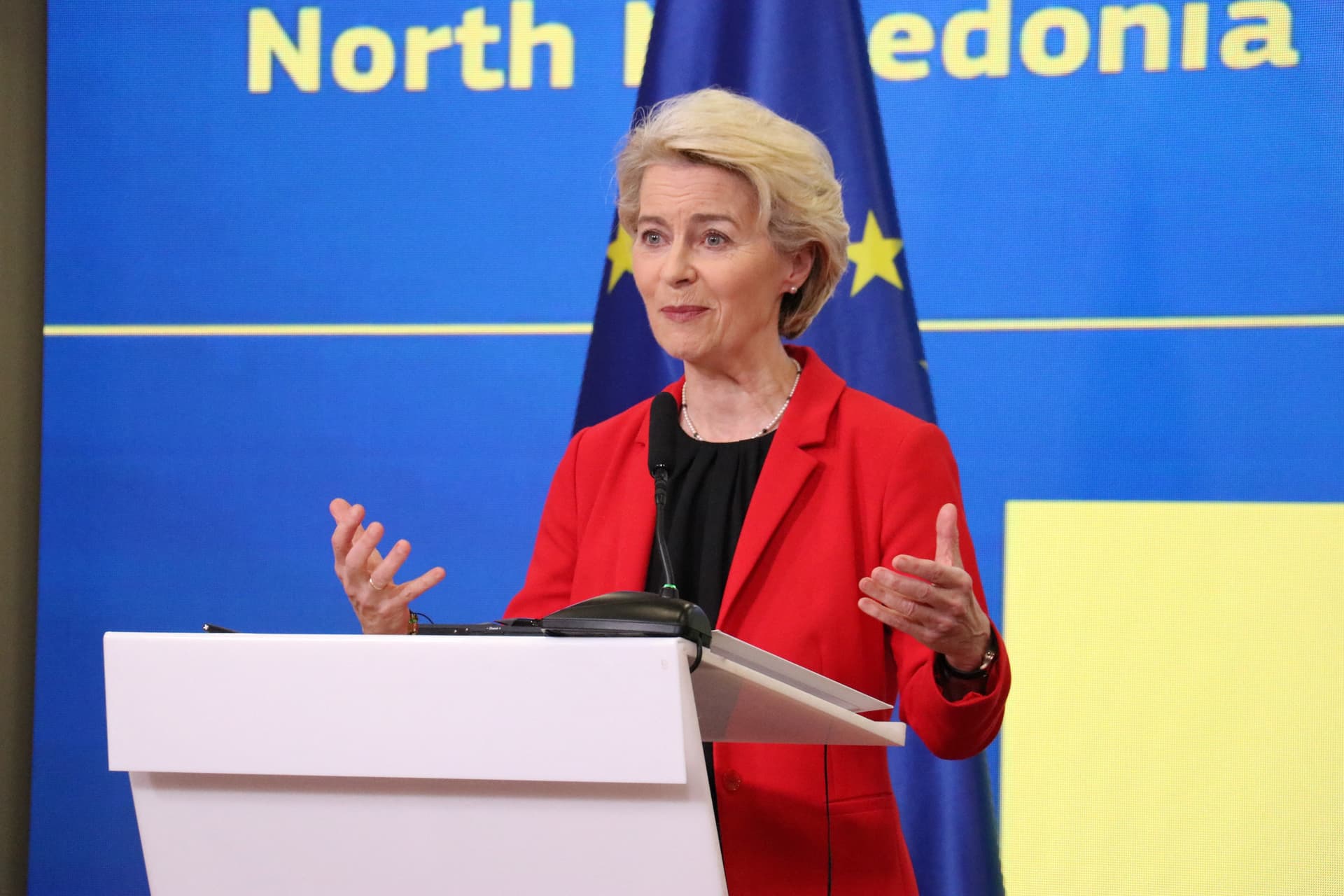 Így könnyítené meg Ursula von der Leyen a migránsok útját Európába +VIDEÓ