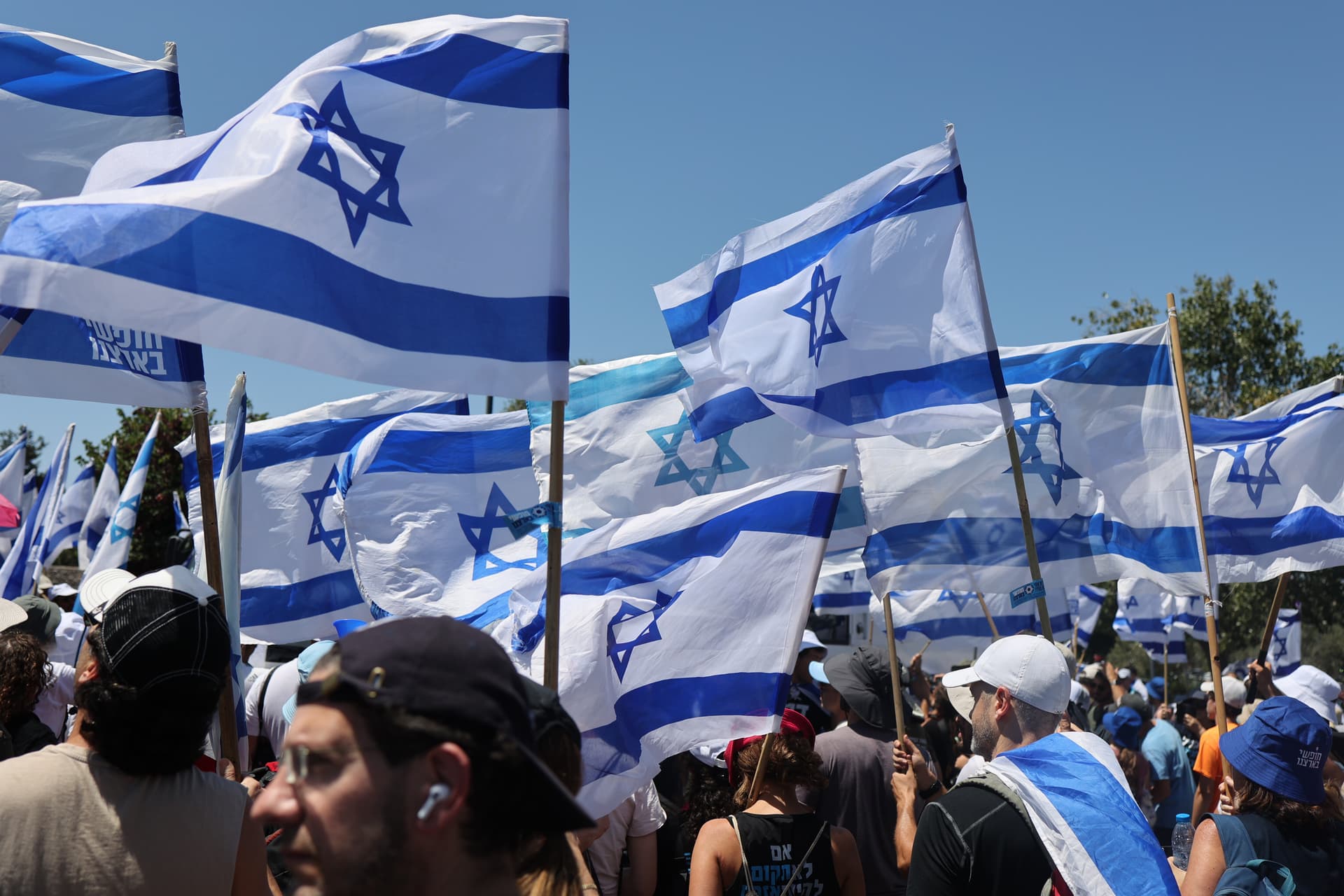Izrael hivatalosan is hadban áll a Hamásszal