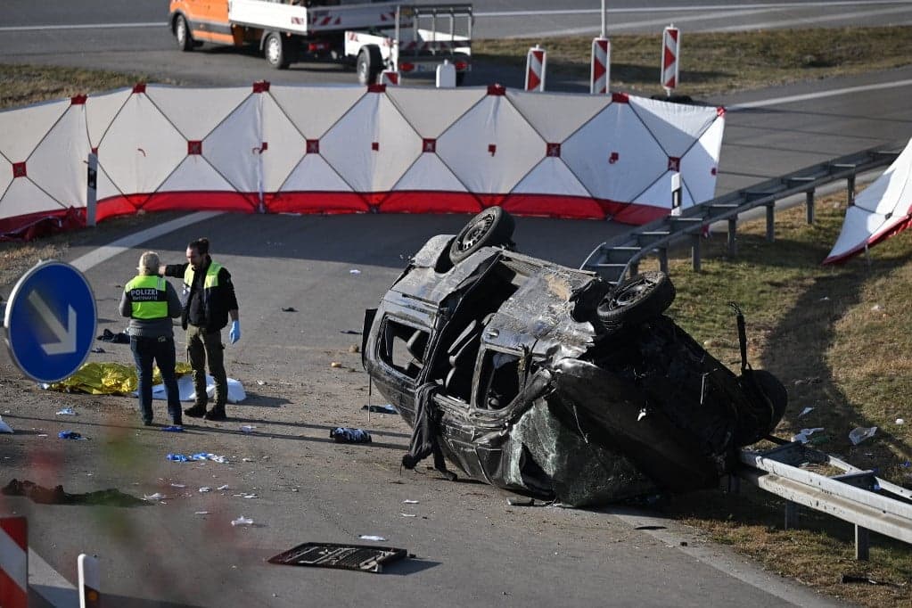 Feltételezett embercsempészek karamboloztak Németországban