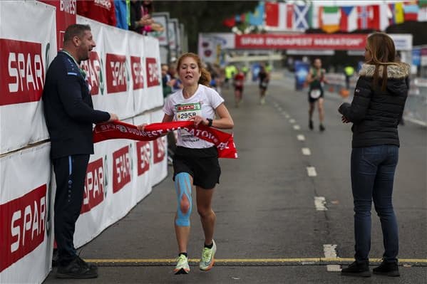 Barabás Eszter nyerte a Budapest Maratont