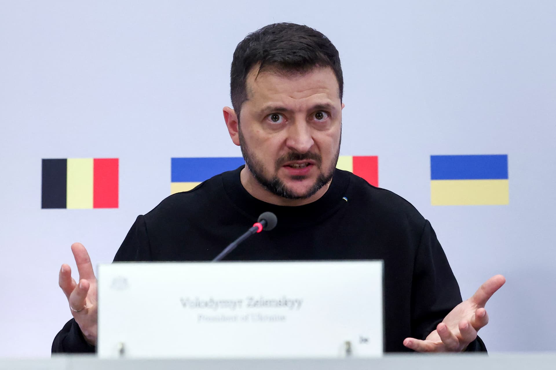 Váratlan fordulat: Zelenszkij beismerte, nincs remény Ukrajna számára