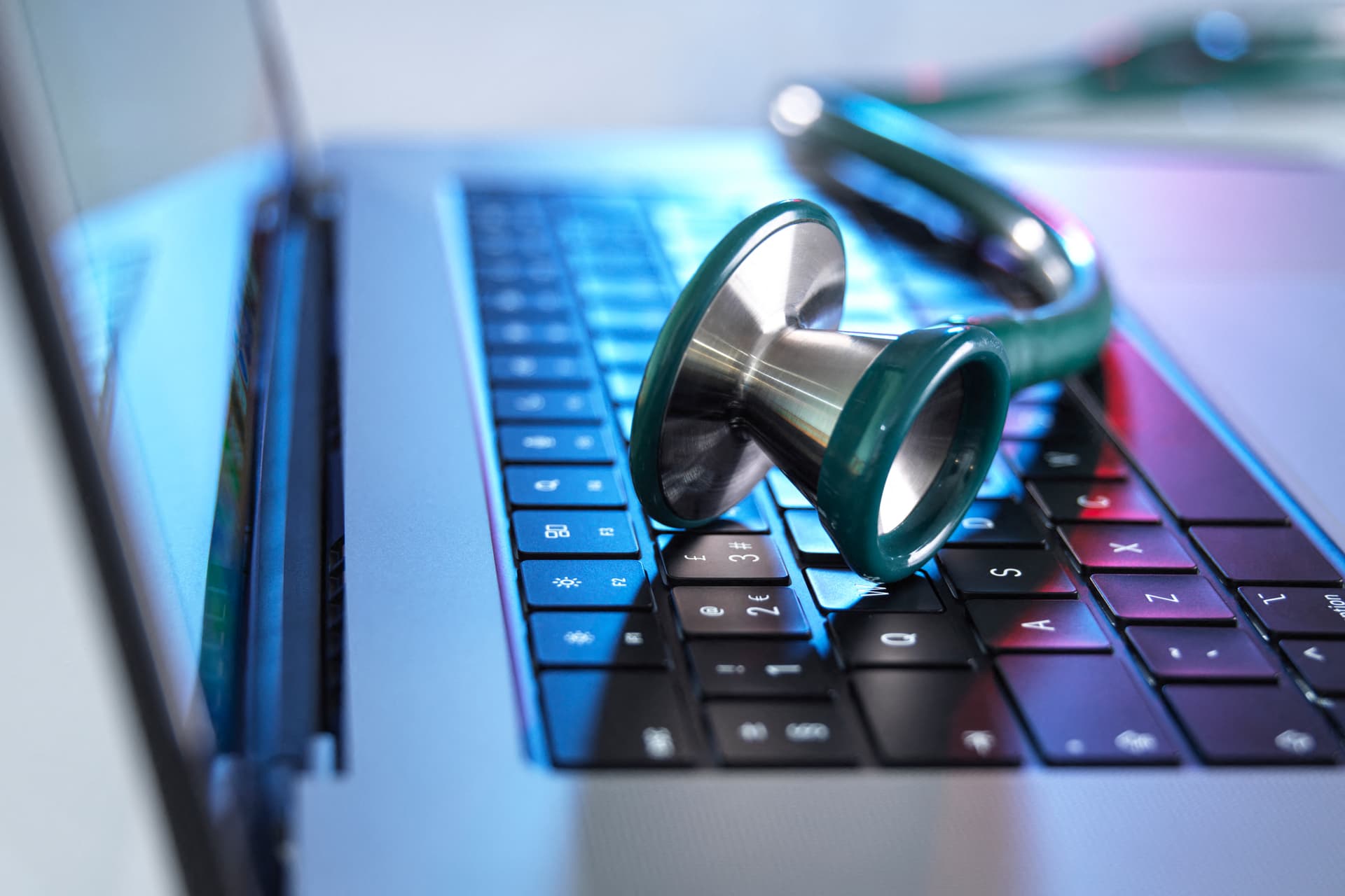 Ezért nem jó ötlet az internet alapján analizálni magunkat