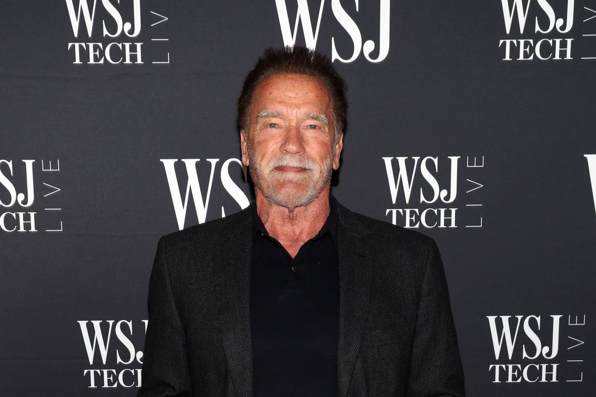 Arnold Schwarzenegger ihlette a Jurrasic Park híres jelenetét