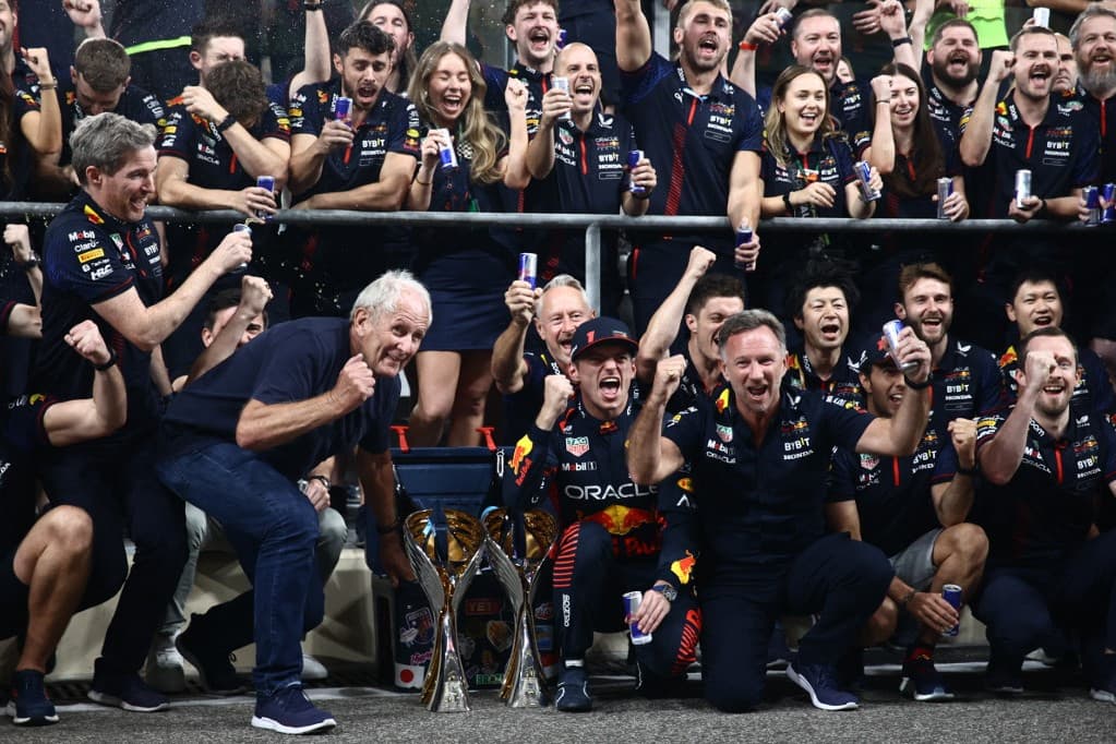 A szárnyaló Red Bull lekörözte a mezőnyt
