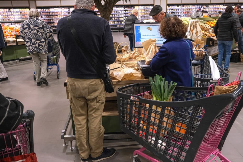 Nébih: élelmiszerboltokat minősítettek a Szupermenta programban