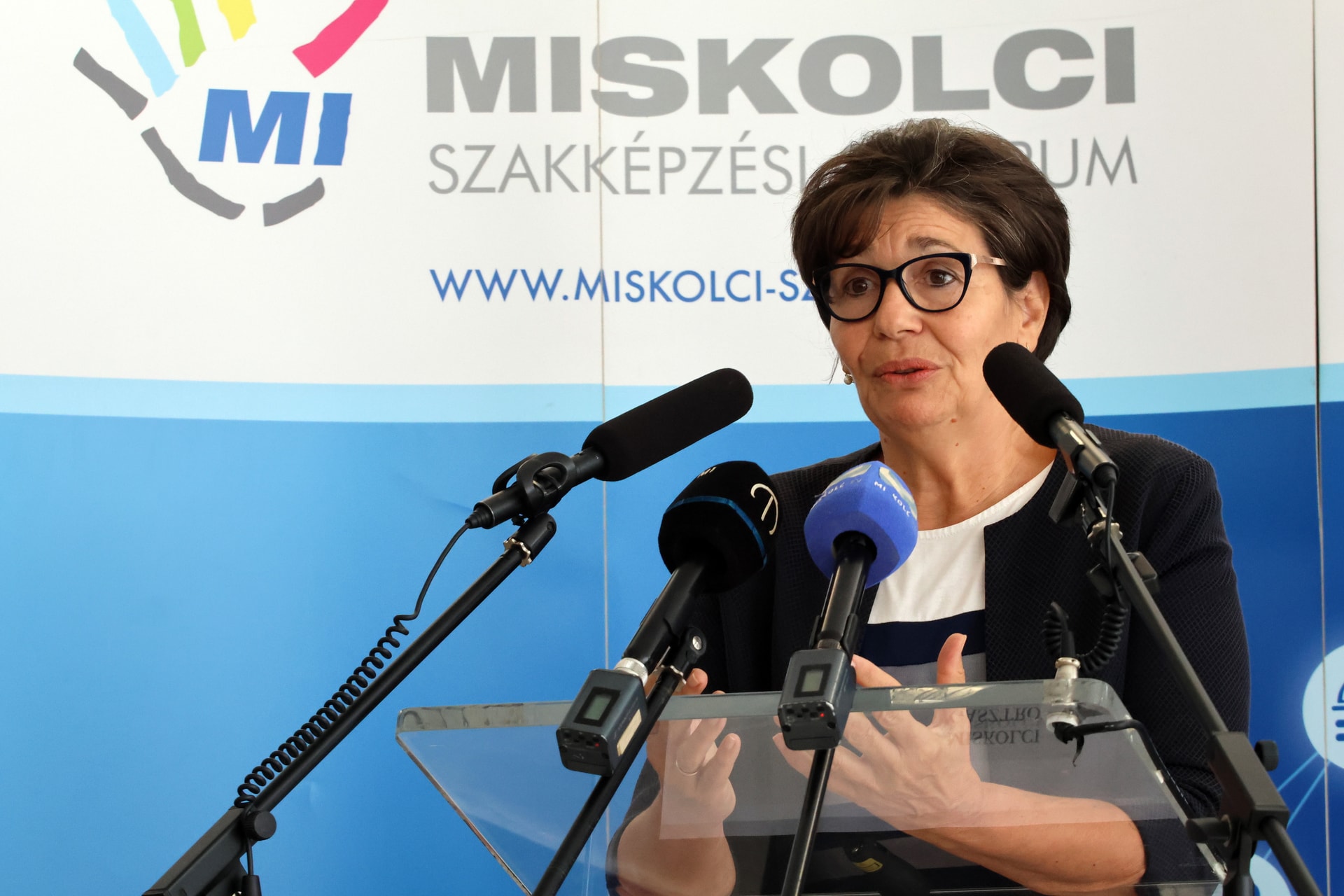 Pölöskei Gáborné: A munkaerőpiaci elvárásokhoz kell igazítani az oktatást