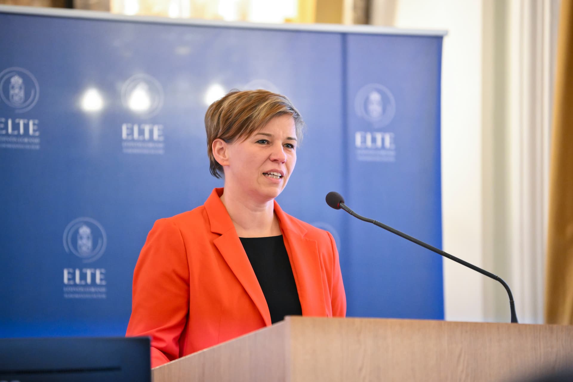 Varga-Bajusz Veronika: A kormány támogatja az iskolai fejlesztéseket és a pedagógusok munkáját