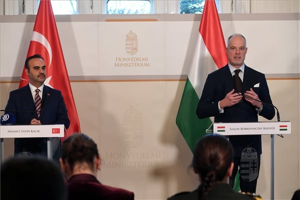 Szalay-Bobrovniczky Kristóf: A magyar védelmi ipar kiépítése stratégiai jelentőségű