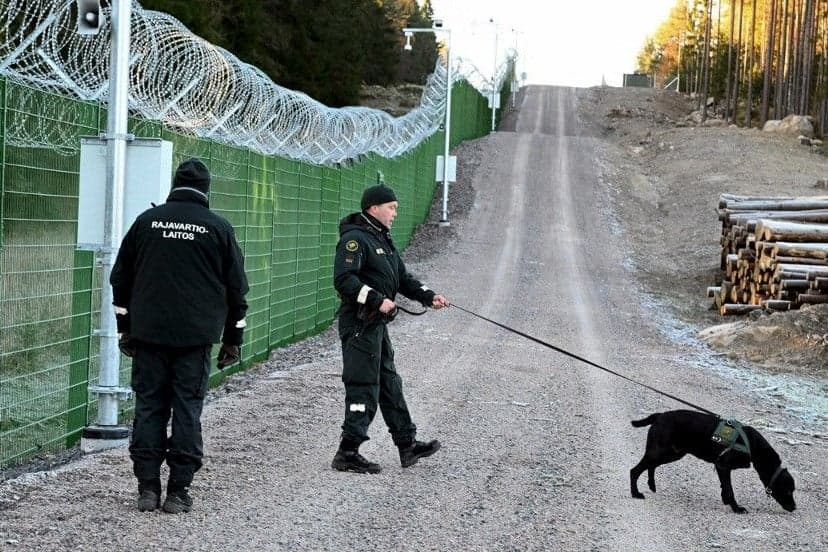 Drónfalat létesítenek az Oroszországgal szomszédos NATO-tagállamok