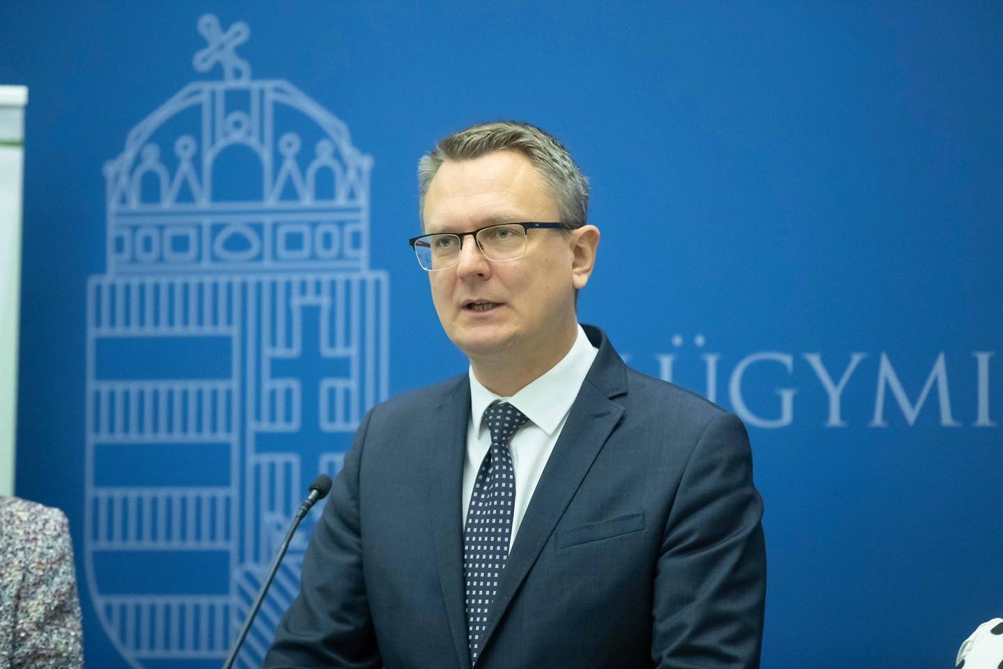 Rétvári Bence: Végképp leleplezték magukat a pedagógustüntetések szervezői
