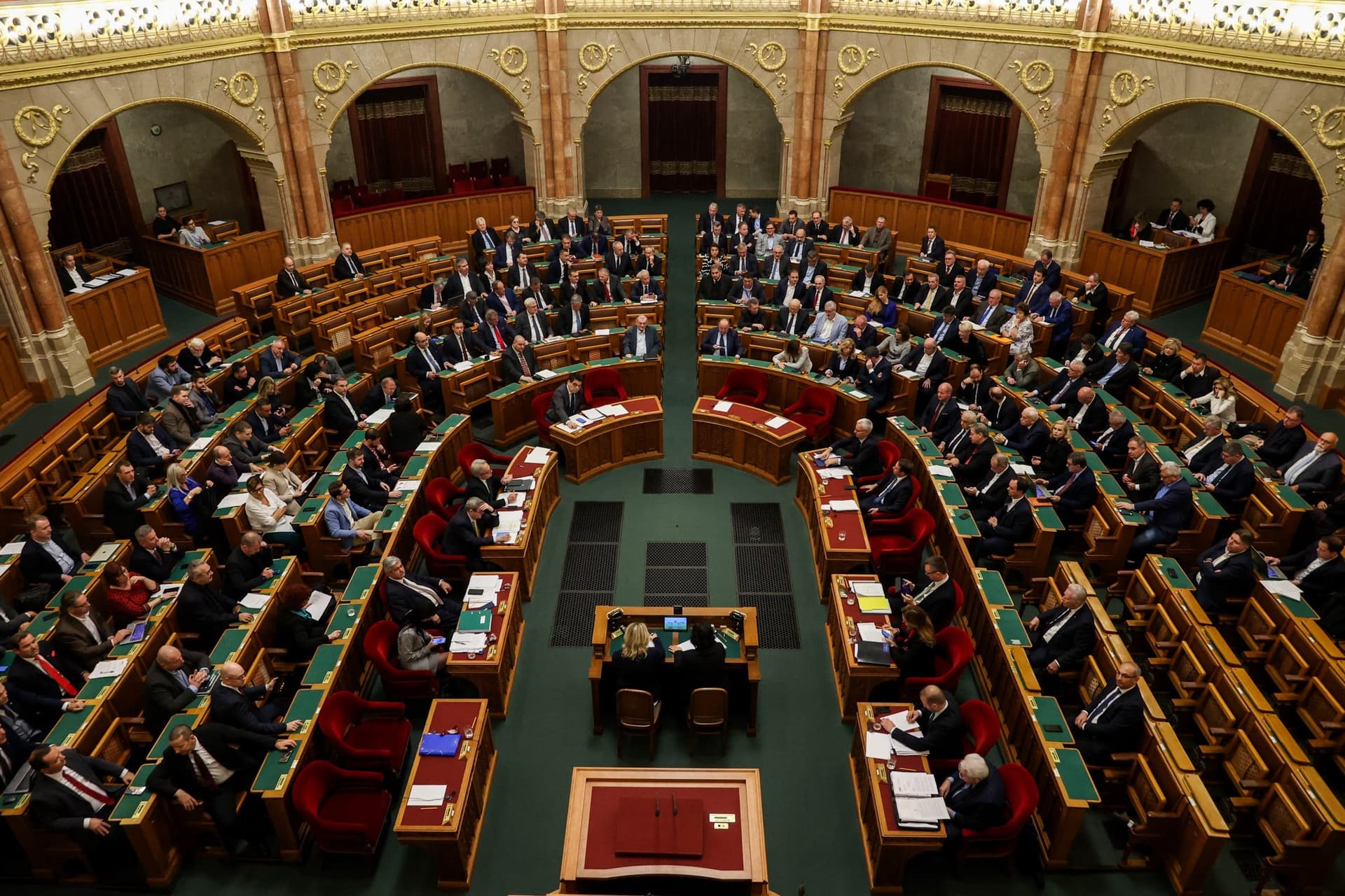 Államfőt választhat hétfőn az Országgyűlés
