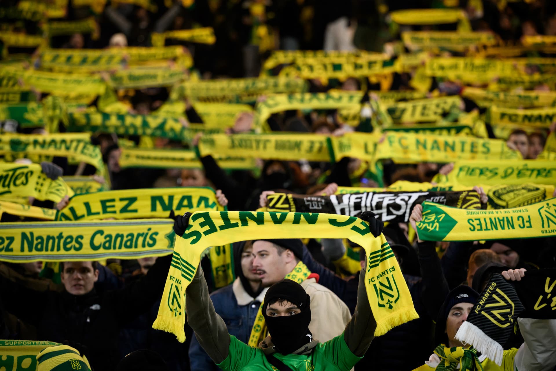 Halálra késeltek egy nantes-i szurkolót a Nice elleni mérkőzés előtt