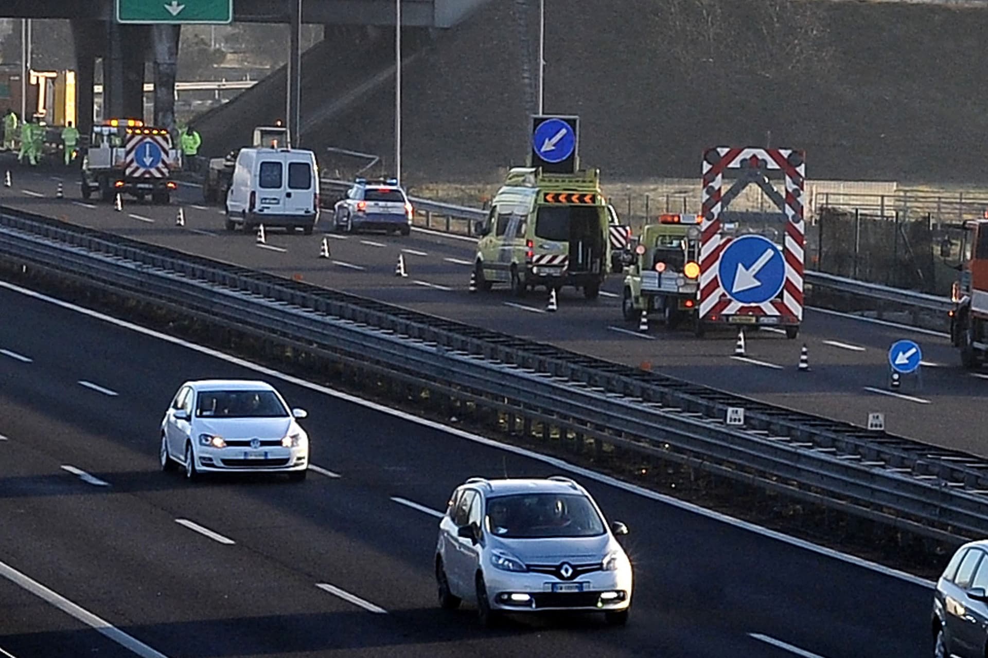Teljes az útzár az M5-ös autópálya fővárosi bevezetőjénél