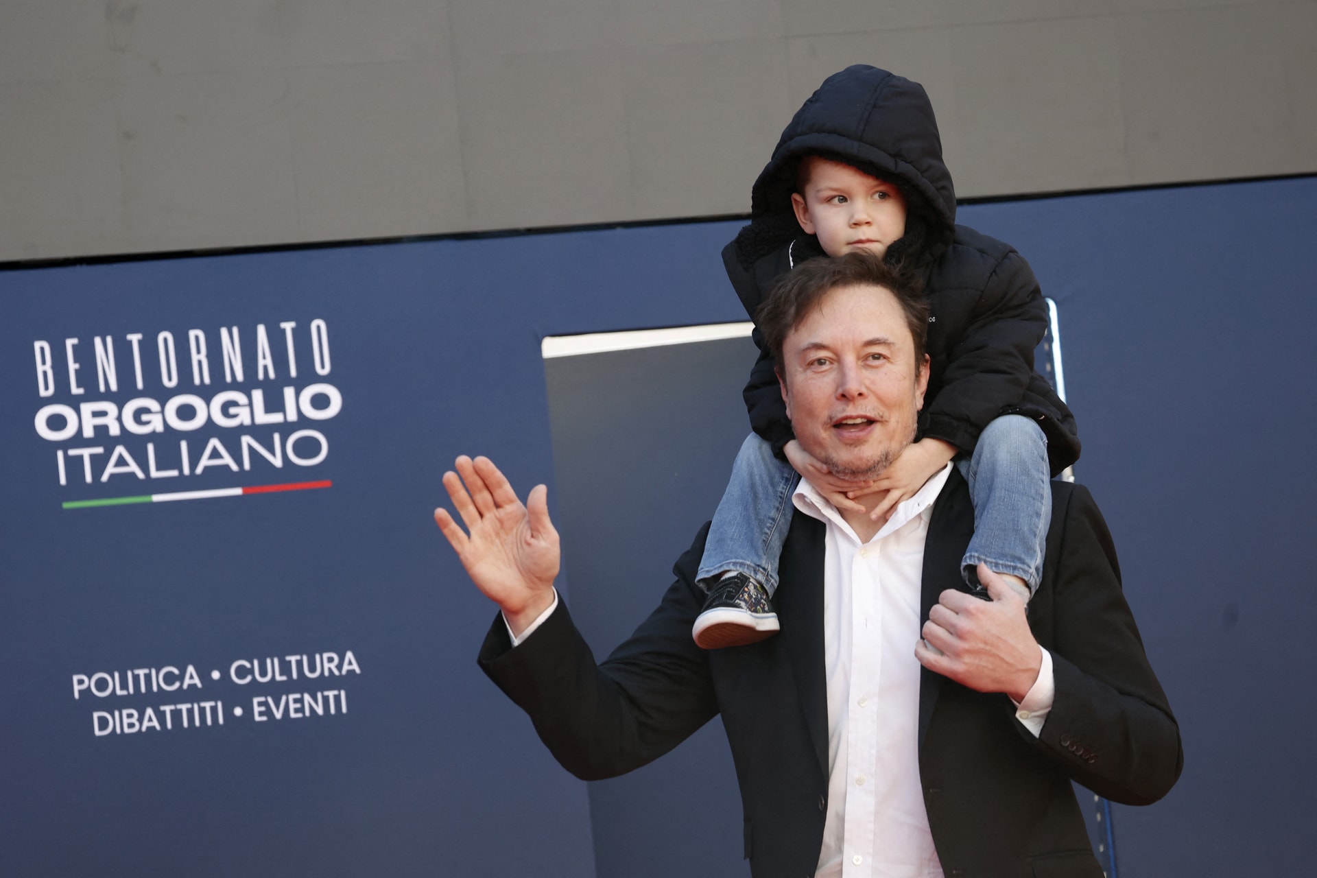 Elon Musk a nemzetek identitását erősítené