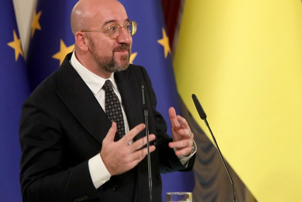 Fegyverbe EU!