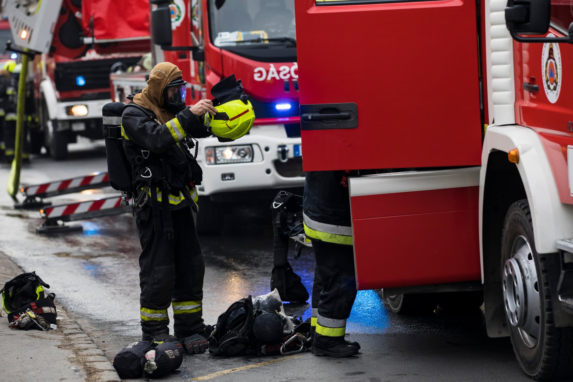 Huszonnégy embernek kellett elhagynia otthonát egy tűz miatt Gyöngyösön
