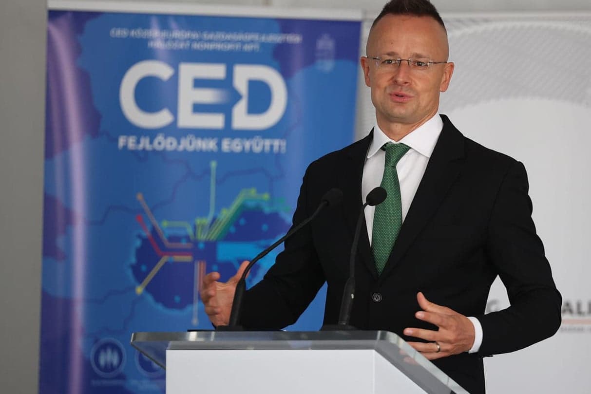 Szijjártó: Sikerült visszaverni a Magyarország energiaellátását veszélyeztető támadásokat