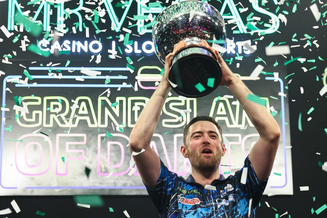 Darts-vb: Luke Humphries a világbajnok!