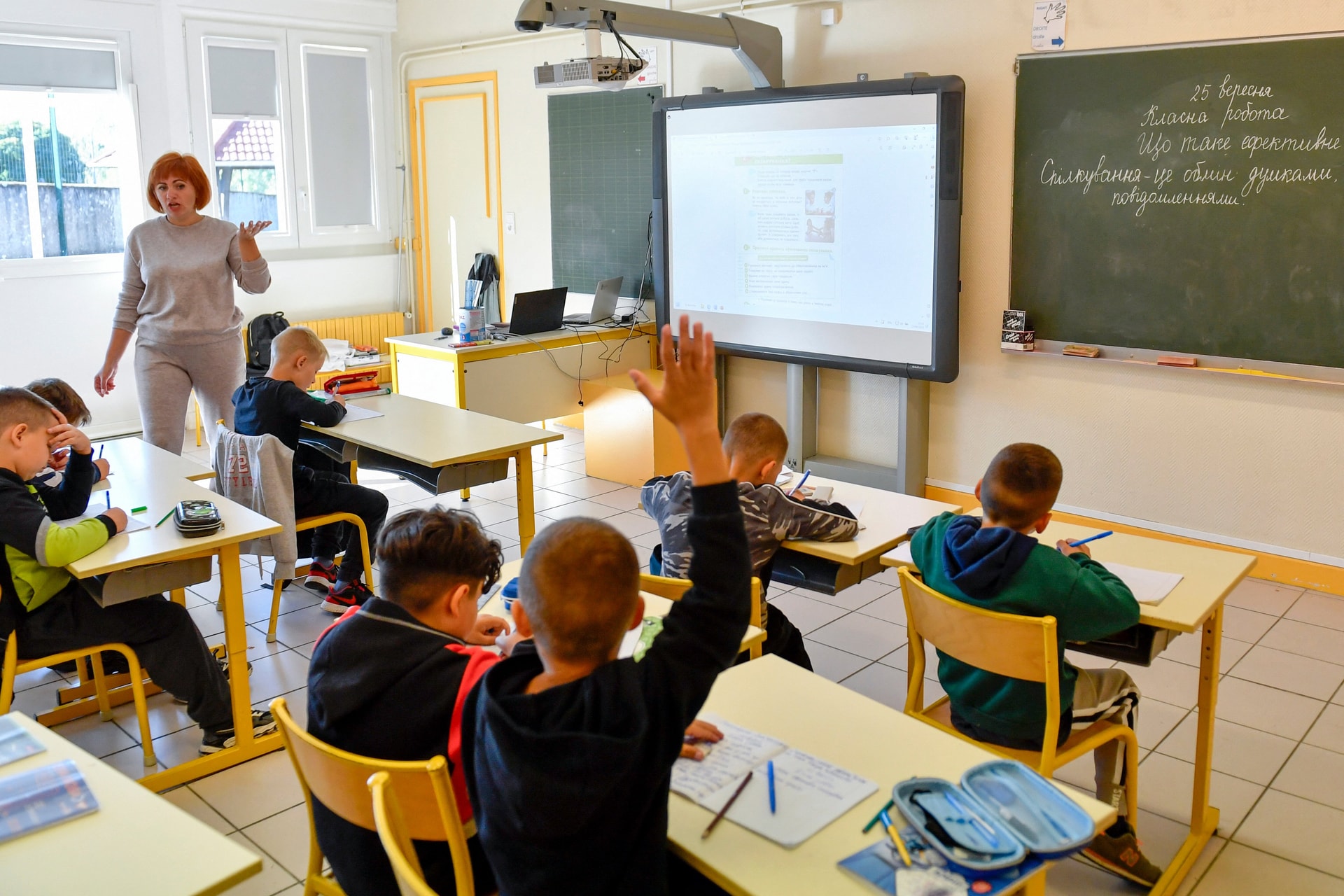 A béremelés 140 ezer köznevelésben dolgozó pedagógust érint
