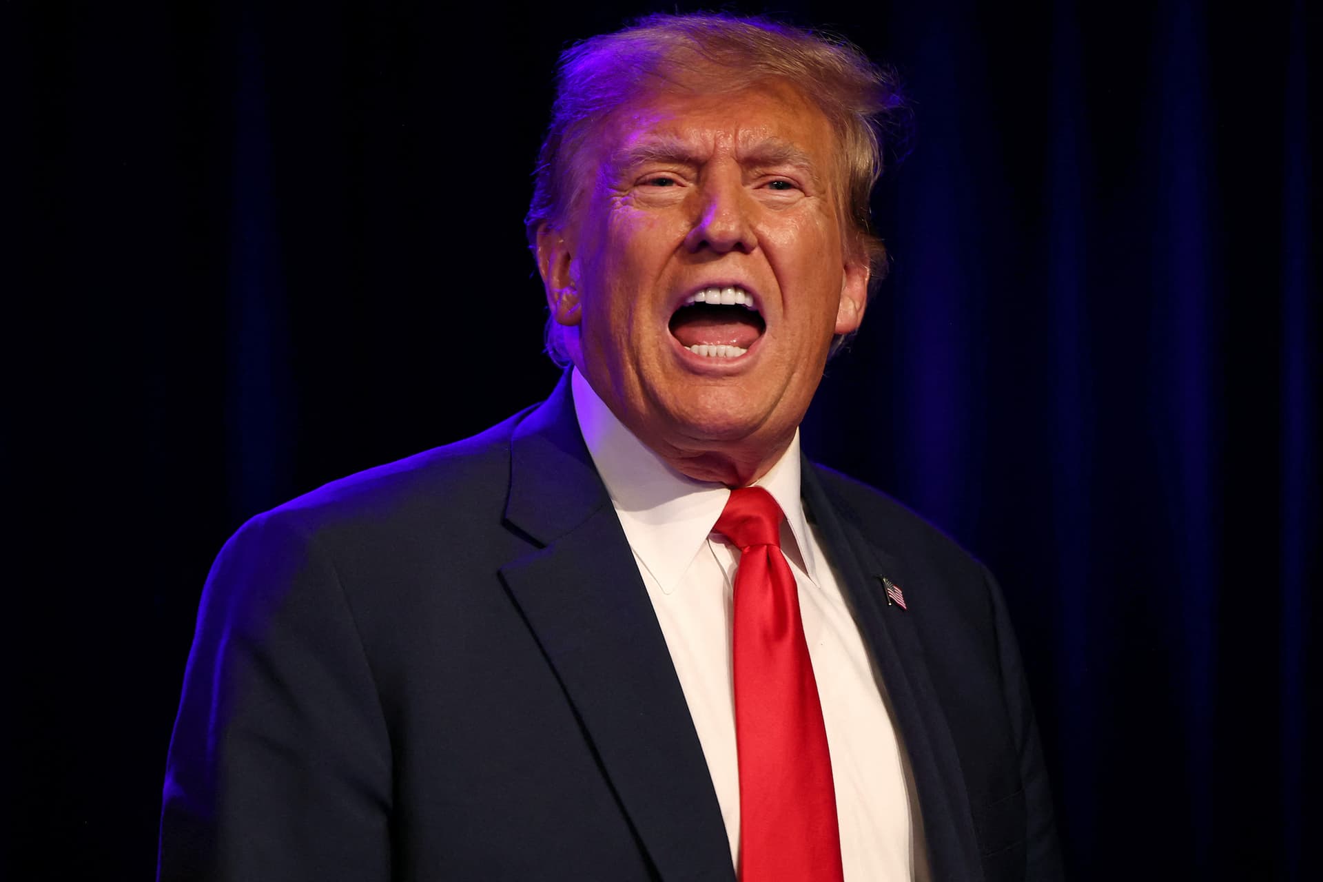 Trump: Az USA nem élne túl még négy évet Bidennel