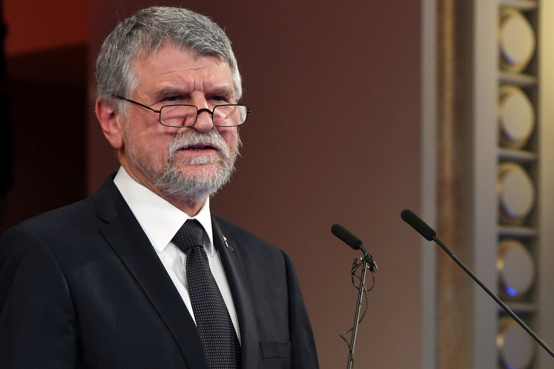 Kövér László immár másodszor ideiglenes államfő