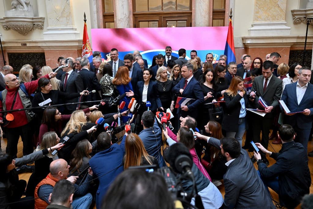 Megalakult az új szerb parlament