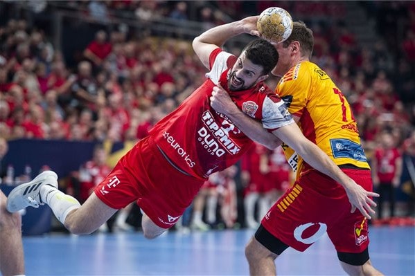 Férfi kézilabda BL: a Veszprém végig vezetve verte a dán bajnokot