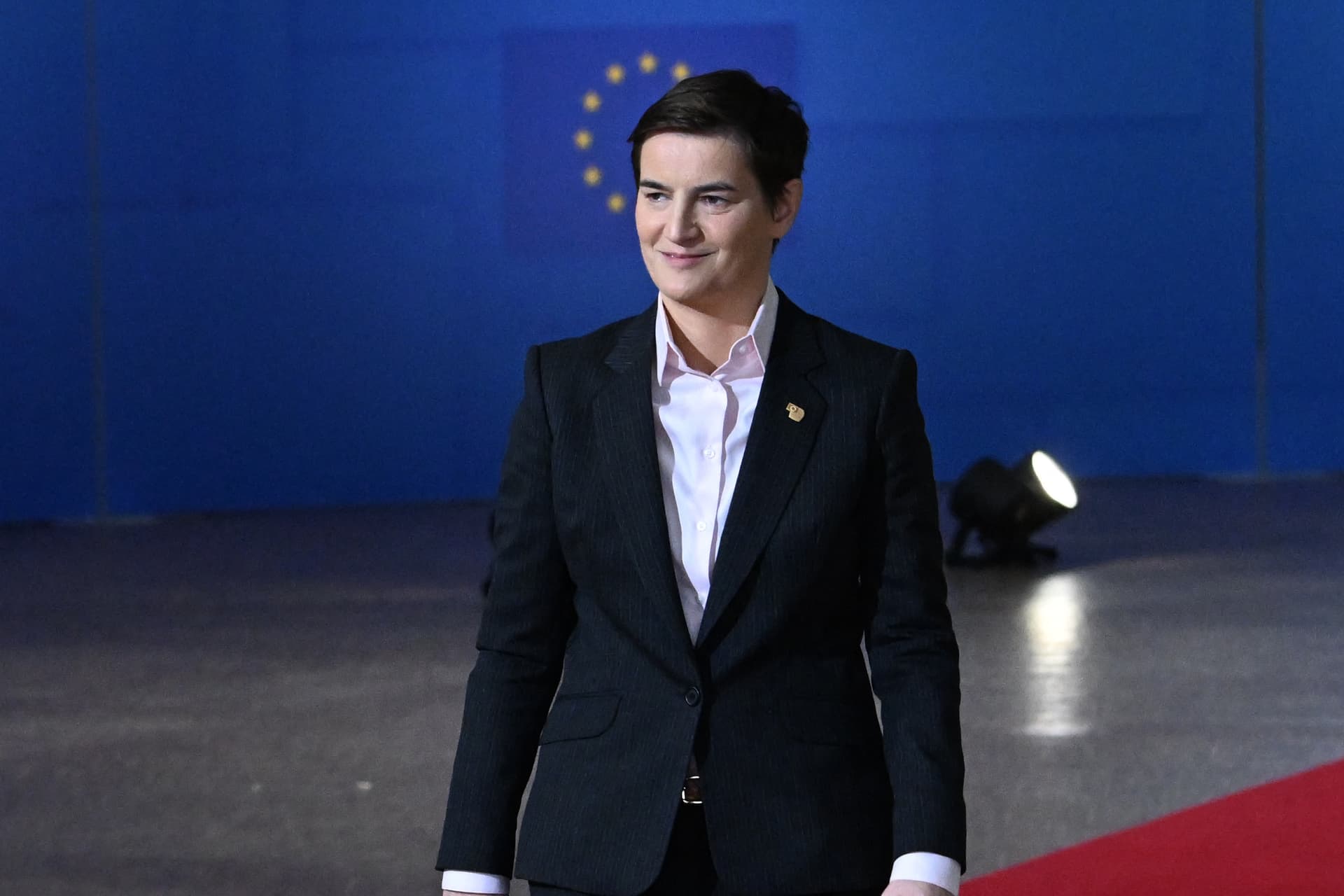 Megválasztották Ana Brnabić eddigi kormányfőt az új szerb parlament elnökévé