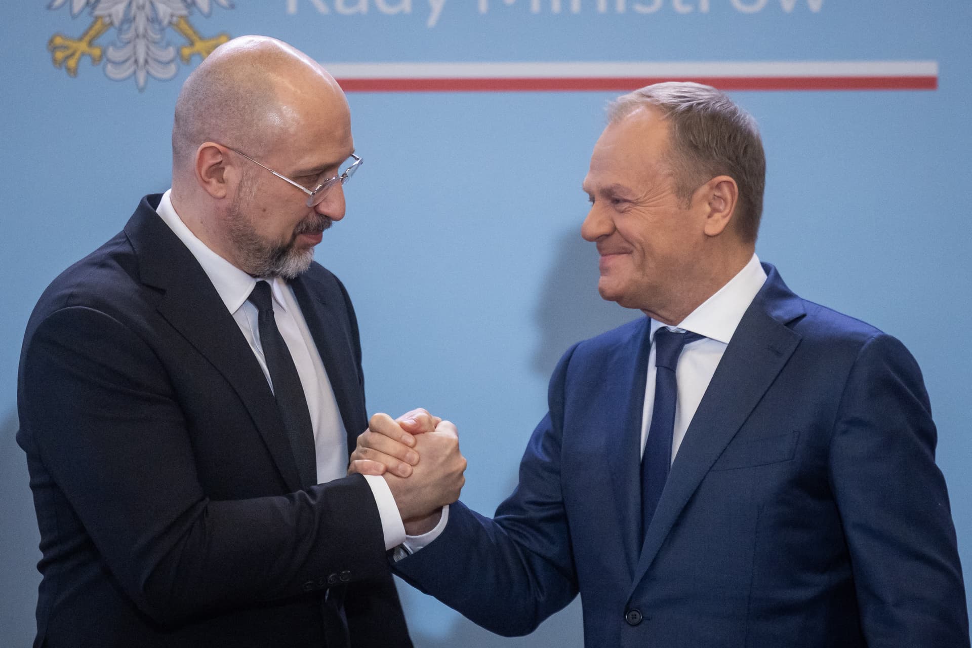 Közös fegyvergyárakat építene Lengyelország és Ukrajna