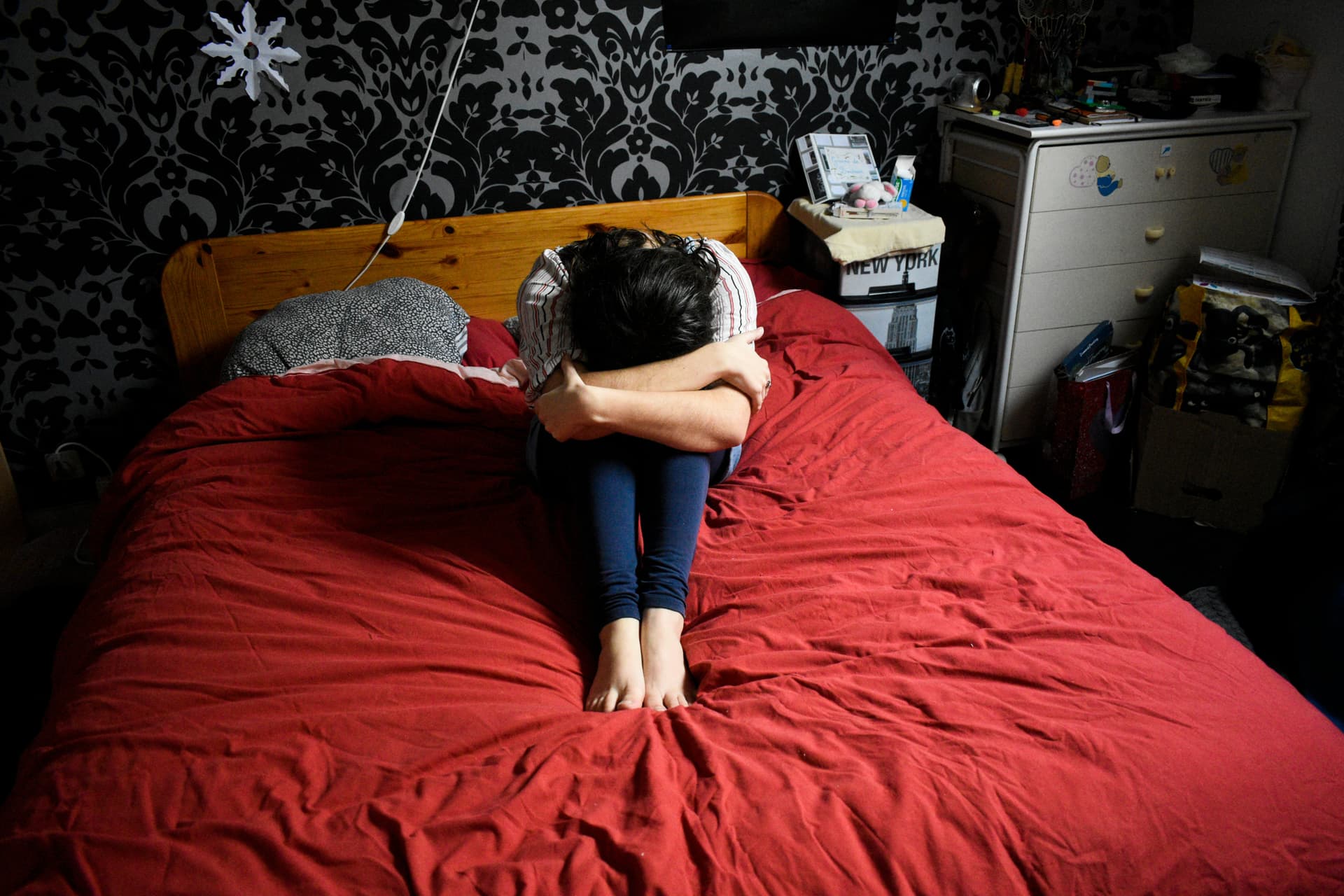 Kiderült, melyik női hormonális betegség növeli az öngyilkosság kockázatát