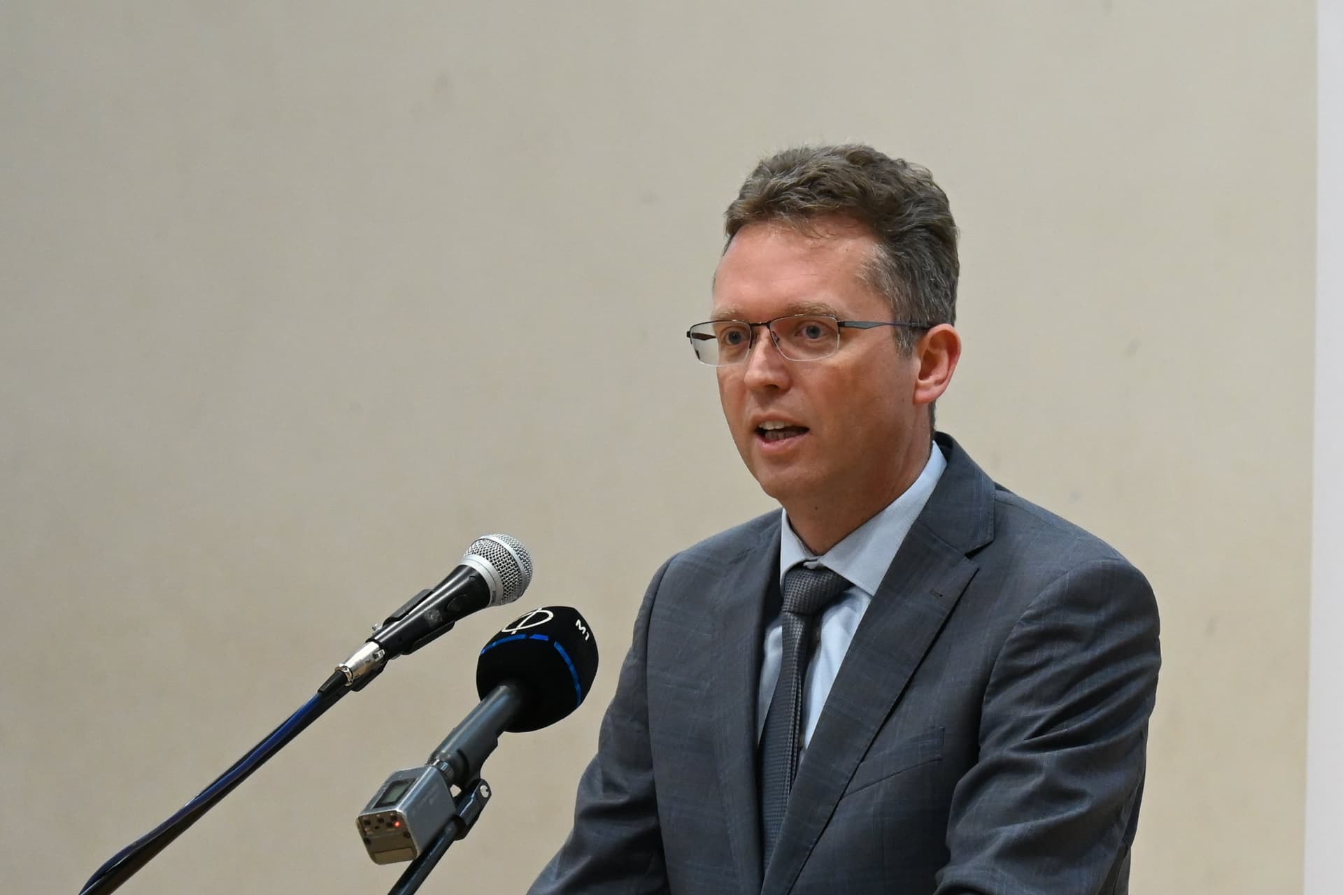 Tízmilliárd forint áll rendelkezésre körülbelül nyolcezer diák, oktató csereprogramjára