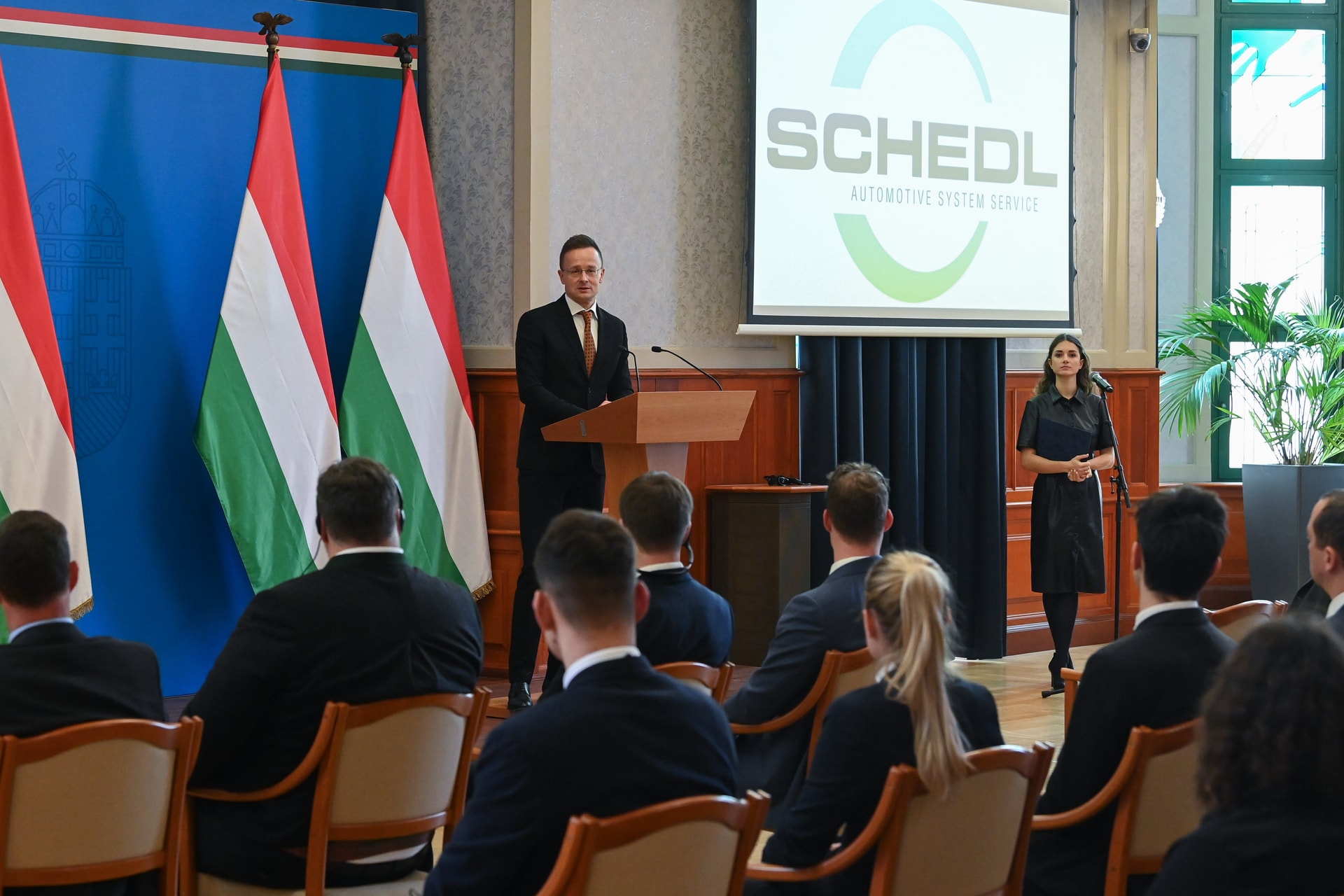 Szijjártó Péter: A Schedl 40 milliárd forintos beruházása nyomán 160 új munkahely jön létre Debrecenben és Kecskeméten