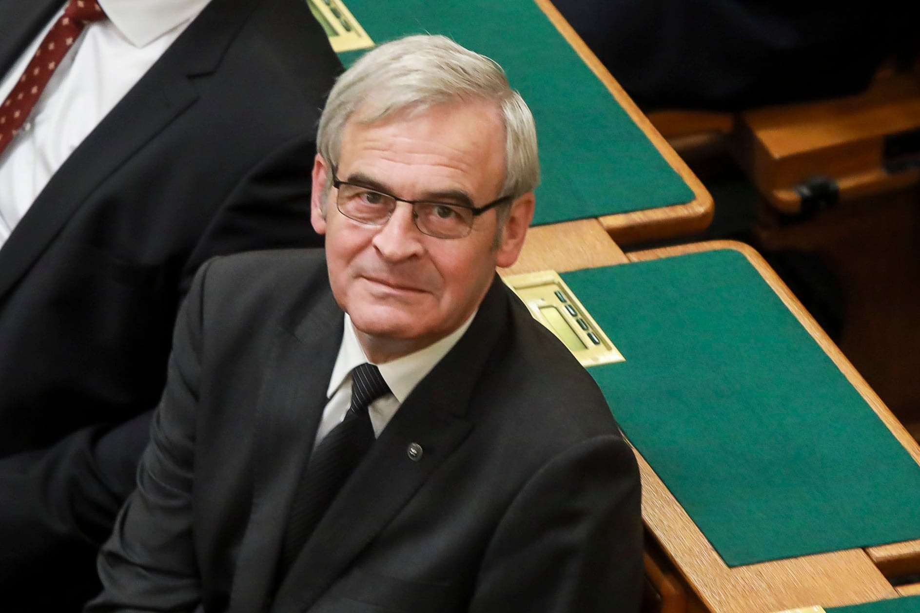Kutyából nem lesz szalonna, figyelmeztet Tőkés László