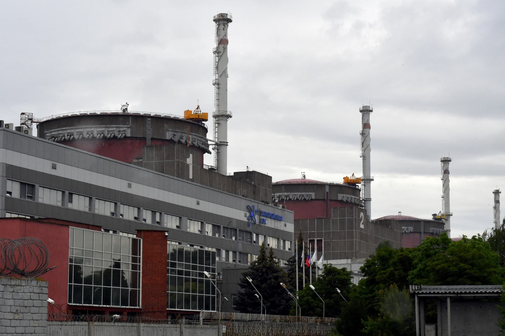Ukrán drónt semlegesítettek a zaporizzsjai atomerőmű egyik épülete felett